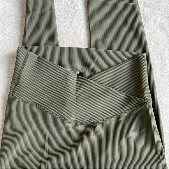 Vetchy Workout Set - Picture 9 of 15